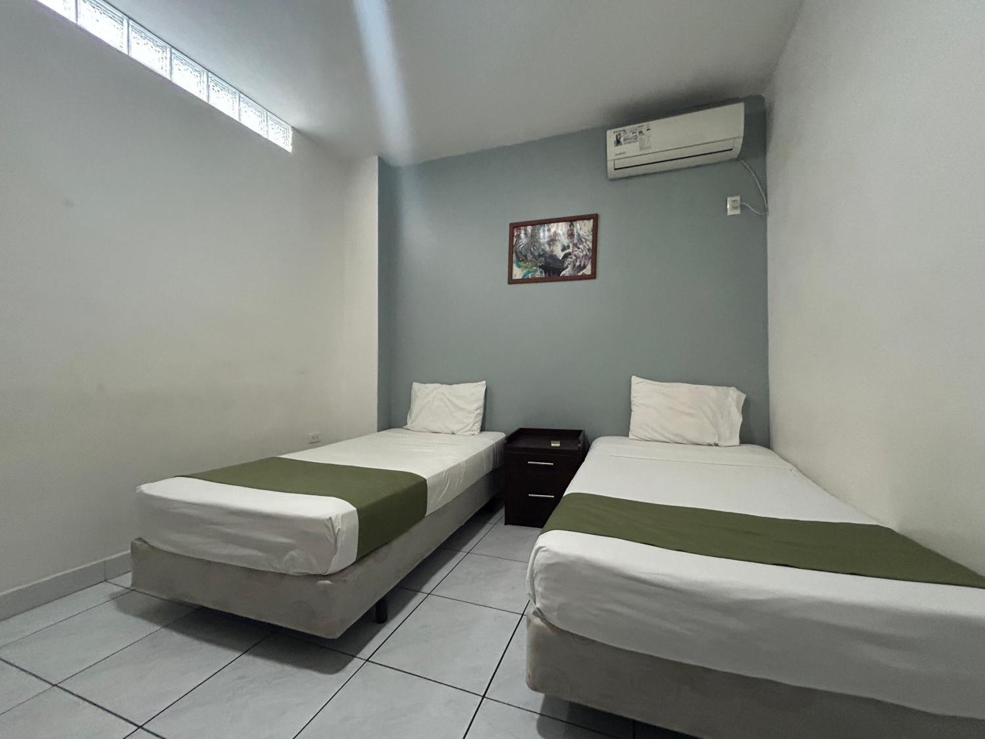 Departamentos De 2 Y 3 Habitaciones En El Centro De マンタ エクステリア 写真