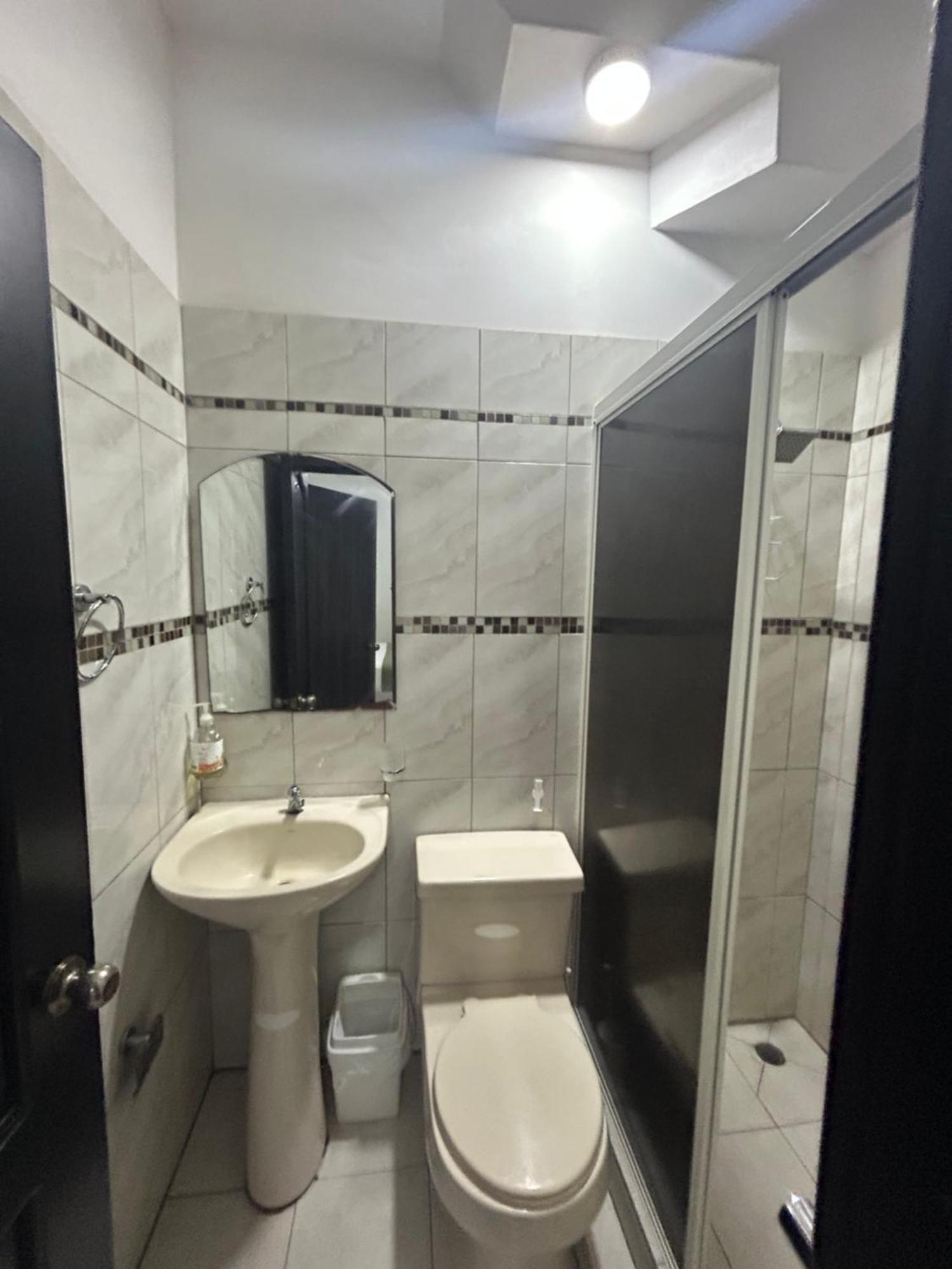 Departamentos De 2 Y 3 Habitaciones En El Centro De マンタ エクステリア 写真