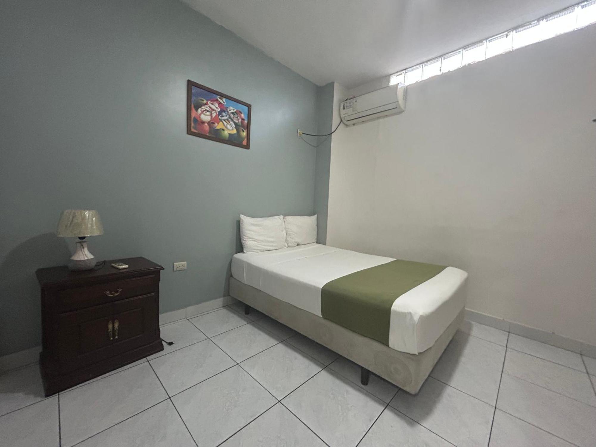 Departamentos De 2 Y 3 Habitaciones En El Centro De マンタ エクステリア 写真