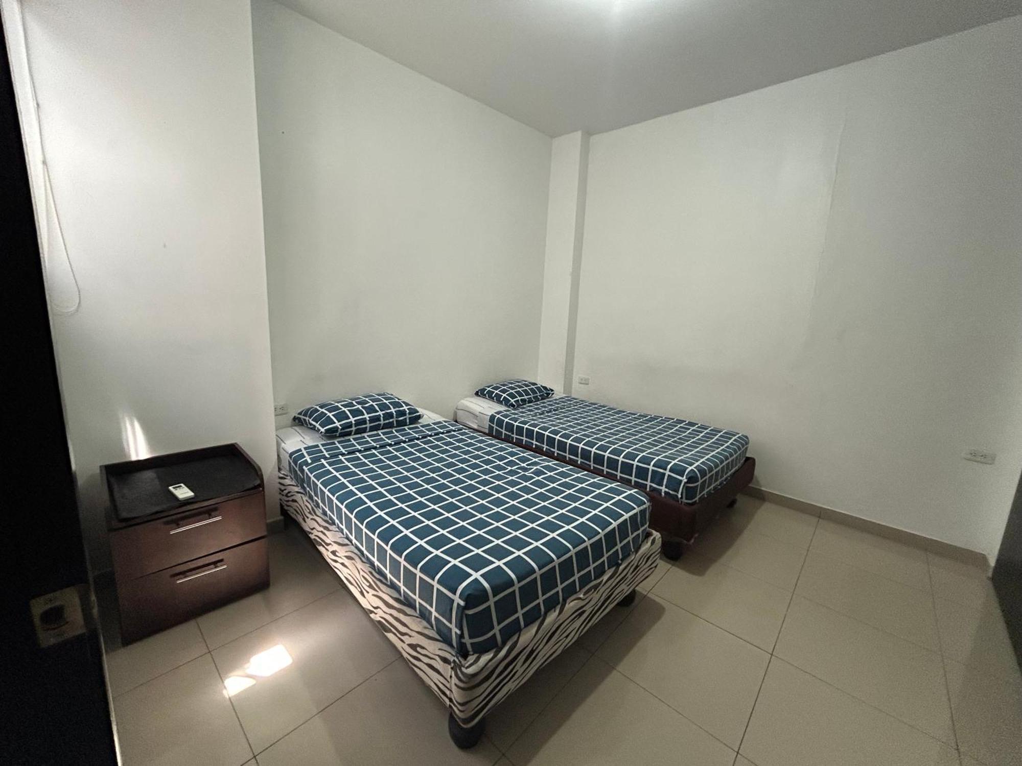 Departamentos De 2 Y 3 Habitaciones En El Centro De マンタ エクステリア 写真